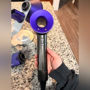 Dyson Supersonic in Purple and Gray